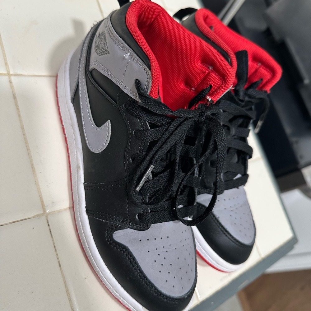 Jordan Kids' Black and Red Sneakers